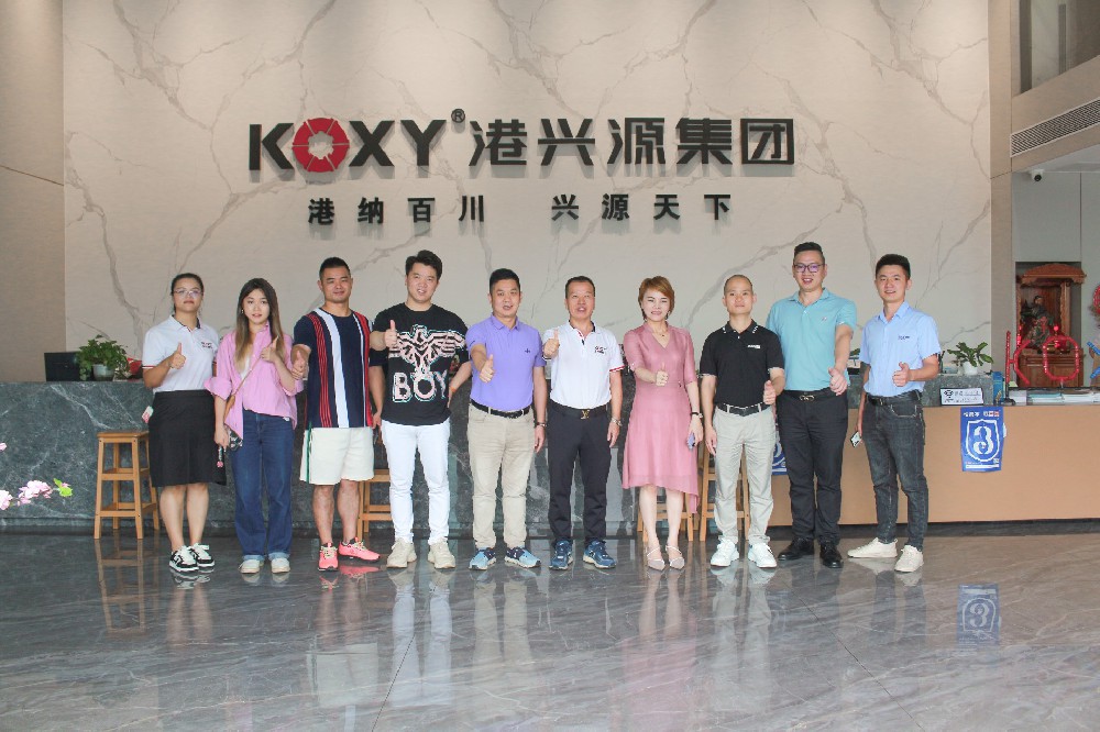 西安福(fu)建安(an)谿(xi)商(shang)會&港(gang)興源(yuan)集(ji)糰 ——衕頻(pin)共(gong)振，共謀(mou)髮展